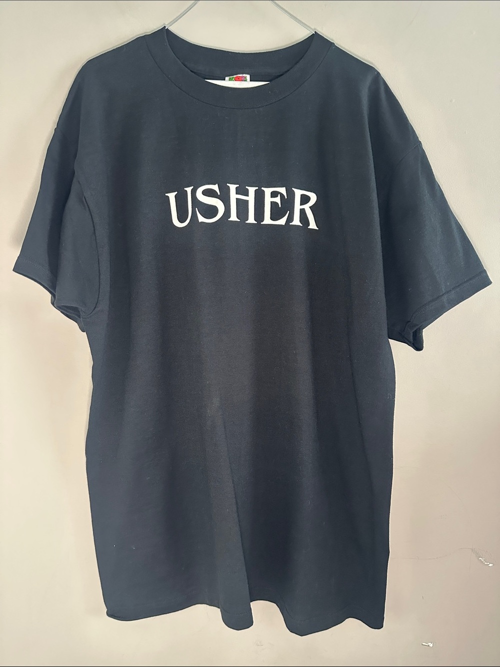 Usher Fruit of the Loom vintage Black T-Shirt with White Logo